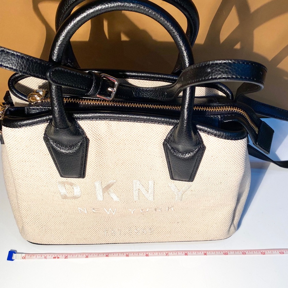 New DKNY Hutton Canvas Satchel Bag with Shoulder Strap (Store Return) - Picture 14 of 16